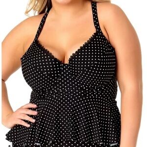 California Waves Plus Size
NWT
Underwire Tankini Top, Polka dot